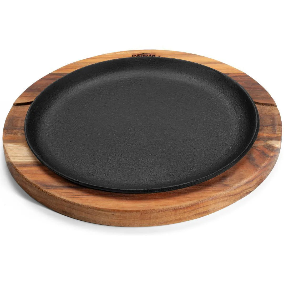 Plato de hierro fundido con soporte de madera
